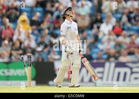 James Taylor d'Angleterre après avoir été sous l'égide de Morne Morkel en Afrique du Sud lors du deuxième match d'essai d'Investec à Headingley Carnegie, Leeds. Banque D'Images