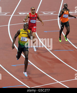 Jeux Olympiques de Londres - jour 13.La Jamaïque Usain Bolt remporte la finale masculine de 200 m le douze jour des Jeux Olympiques de Londres au stade olympique de Londres. Banque D'Images