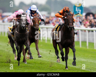 Les courses de chevaux - Victoria Festival 2012 - Darley Yorkshire Oaks & Ladies Day - Hippodrome de York Banque D'Images