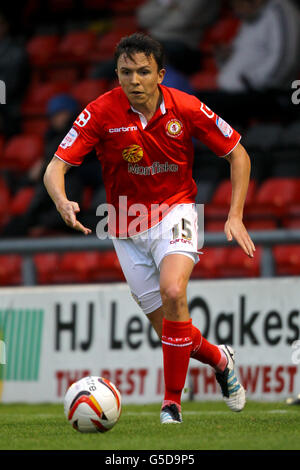 Football - pré-saison amical - Crewe Alexandra v Barnsley - Gresty Road. Gregor Robertson, Crewe Alexandra Banque D'Images