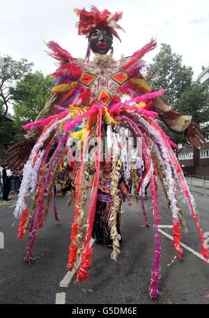 Carnaval de Notting Hill 2012. Artistes lors du Notting Hill Carnival, Londres. Banque D'Images