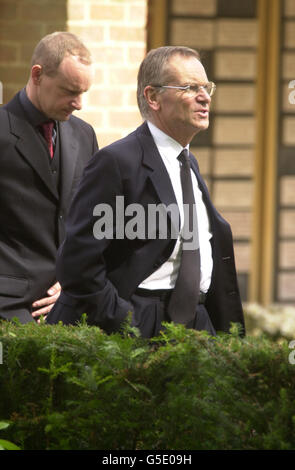 Jeffrey Archer Mère Funeral Banque D'Images