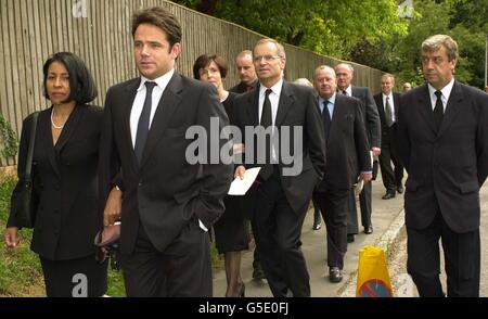 Jeffrey Archer Mère Funeral Banque D'Images