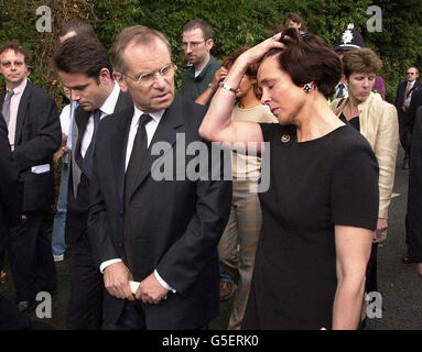 Jeffrey Archer Mère Funeral Banque D'Images