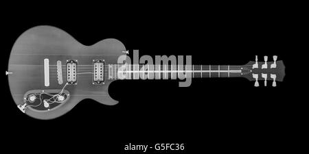 Guitare électrique dans le cadre de x-ray Banque D'Images