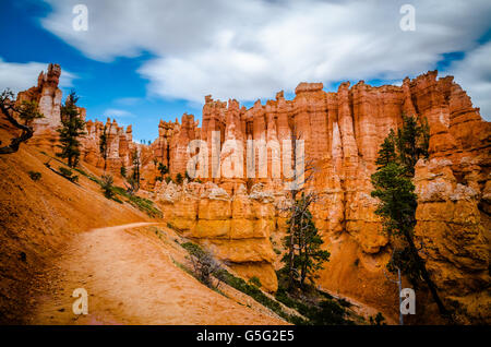 Une aventure dans le Parc National de Bryce Canyon Banque D'Images