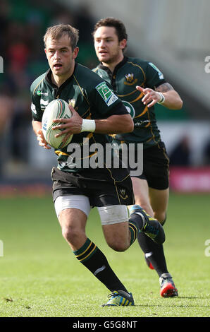 Rugby Union - Heineken Cup - Pool 4 - Round One - Northampton Saints / Glasgow Warriors - Franklin's Gardens. Stephen Myler, Northampton Saints Banque D'Images