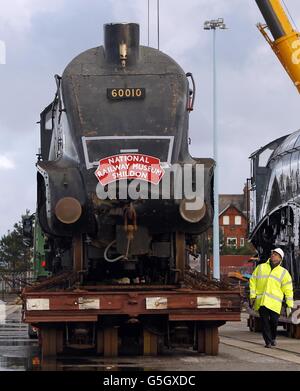 Les sœurs transatlantiques du Mallard, la locomotive à vapeur la plus rapide au monde, arrivent à Peel Port, à Liverpool, le Dominion du Canada et Dwight D Eisenhower, et retournent au Royaume-Uni pour la première fois en plus d'un demi-siècle. Banque D'Images