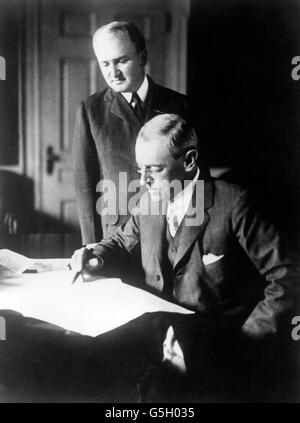 Le président américain Woodrow Wilson et son secrétaire Joseph Tumulty à la Maison Blanche. Banque D'Images