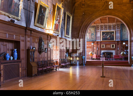 Royaume-uni, Angleterre, Château de Bamburgh Northumberland, de l'intérieur, King's Hall et Hall Banque D'Images