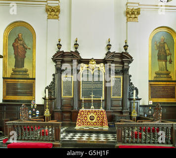 St Margaret Lothbury, église dans la ville de Londres. Le retable Banque D'Images