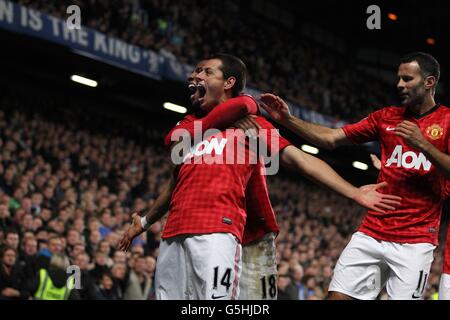 Football - Barclays Premier League - Chelsea / Manchester United - Stamford Bridge.Javier Hernandez, de Manchester United, célèbre le troisième but de son équipe Banque D'Images