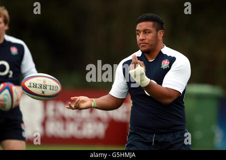 Rugby Union - session d'entraînement en Angleterre - St George's Park.Mako Vunipola, membre de l'équipe d'Angleterre, pendant la séance d'entraînement au parc St George, Burton. Banque D'Images