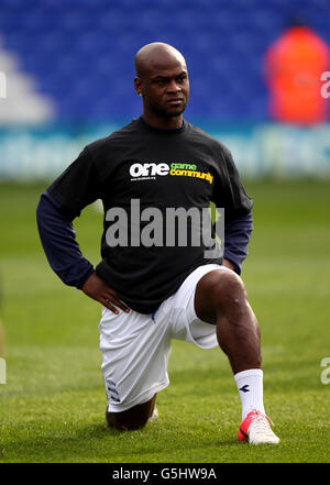 Leroy Lita de Birmingham City pendant l'échauffement avant le match de la npower football League à St Andrews, Birmingham. Banque D'Images