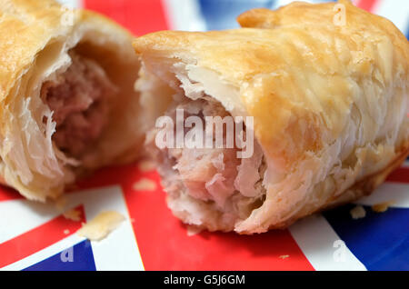 Rouleau de saucisse sur plaque drapeau Union Jack Banque D'Images