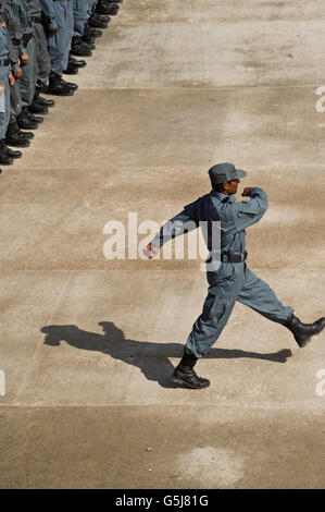 La Police nationale afghane, participer à une cérémonie de remise des diplômes en Afghanistan. Banque D'Images