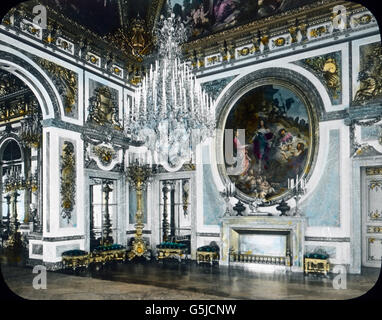 Friedenssaal im neuen Schloss Herrenchiemsee en Herrenchiemsee à Bayern. Hall de la paix au nouveau château de Herrenchiemsee en Bavière à Herrenchiemsee. Banque D'Images