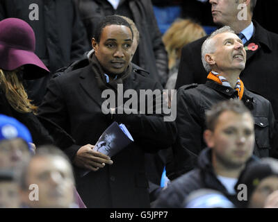 Football - npower football League Championship - Sheffield Wednesday v Blackpool - Hillsborough.Paul Ince dans les stands pour regarder le match entre Sheffield mercredi et Blackpool. Banque D'Images