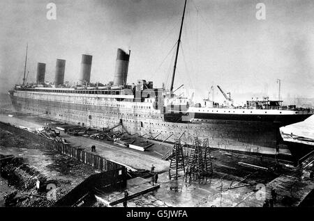 Titanic. Le RMS Titanic en construction à Belfast, c.1910-1911 Banque D'Images