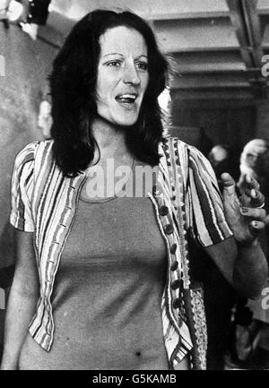 Germaine Greer, écrivaine féministe australienne au Gazebo à Londres, lors d'une tournée publicitaire pour son livre « The Female eunuch ». Banque D'Images