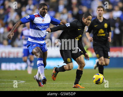 Football - Barclays Premier League - Reading v Everton - Madjeski Stadium. Steven Naismith d'Everton célèbre son but Banque D'Images