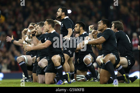 Rugby Union - Dove Men Series - Pays de Galles v Nouvelle-zélande - Millennium Stadium Banque D'Images