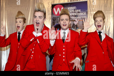 Jedward L-R (John et Edward Grimes) dévoile leurs cires au Musée national de cire de Dame Street, Dublin. Banque D'Images