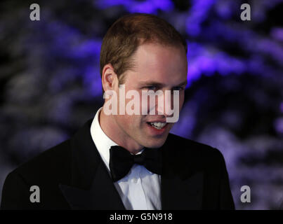 Le duc de Cambridge arrive au Gala des blancs d'hiver qui se tient au Royal Albert Hall, à Londres. Banque D'Images