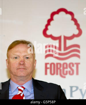 Football - Nottingham Forest Conférence de presse - Alex McLeish Dévoilement - Le rez-de-Ville Banque D'Images