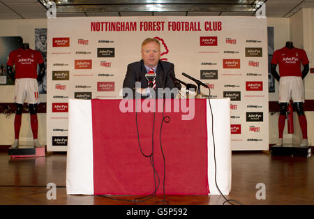 Football - Nottingham Forest Conférence de presse - Alex McLeish Dévoilement - Le rez-de-Ville Banque D'Images