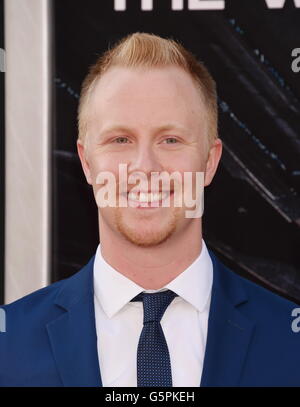 Hollywood, Californie. 20 Juin, 2016. HOLLYWOOD, CA - le 20 juin : l'Acteur Nate Warren arrive à la première de la 20th Century Fox's 'Independence Day : résurgence" au théâtre chinois de Grauman le 20 juin 2016 à Hollywood, Californie. | Verwendung weltweit/alliance Photo © dpa/Alamy Live News Banque D'Images