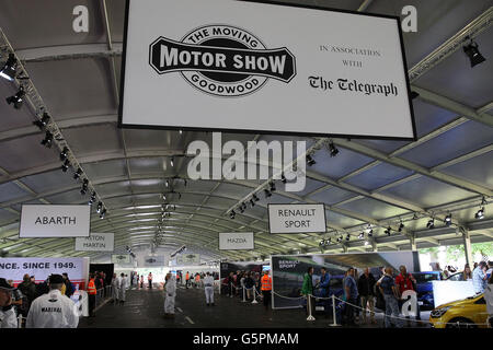 Goodwood, West Sussex, UK. 23 Juin, 2016. Le déménagement de l'automobile, 23.6.16, Goodwood, West Sussex, UK Crédit : Malcolm Greig/Alamy Live News Banque D'Images