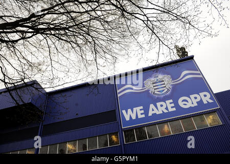 Soccer - FA Cup - troisième tour - Queens Park Rangers v West Bromwich Albion - Loftus Road.Vue générale à l'extérieur de Loftus Road, stade des Queens Park Rangers Banque D'Images