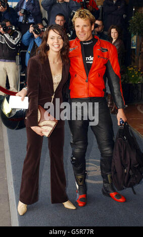 Beverley Turner et le rameur James Cracknell arrivent pour les Mirror Pride of Britain Awards, à l'hôtel Hilton de Park Lane, Londres Banque D'Images