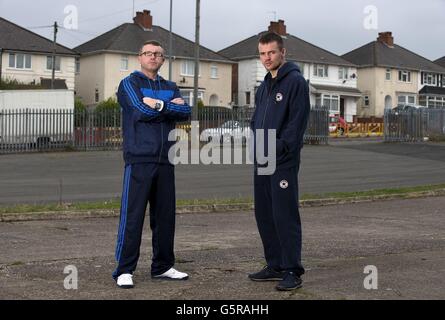 Boxe - Frankie Gavin Photocall - Hall Green Gym.Frankie Gavin (à droite) et l'entraîneur Tom Chaney lors d'un appel photo au Hall Green Gym, Birmingham. Banque D'Images