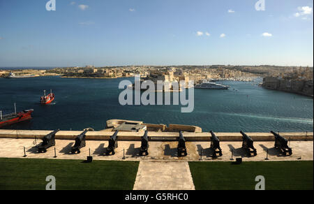 Vue générale sur le Grand Port de la Valette depuis la Batterie à saler Banque D'Images