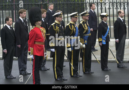 Reine Mère funeral Procession/ Banque D'Images