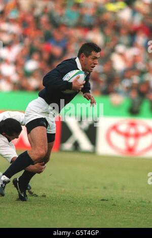Coupe du monde de Rugby Union 1995 -Ecosse v N. Z.Le capitaine d'Écosse Gavin Hastings en action dans son dernier match pour son pays Banque D'Images