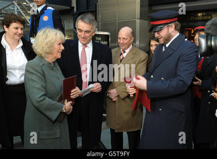 Visite royale à l'occasion du 150e anniversaire de la métro de Londres Banque D'Images