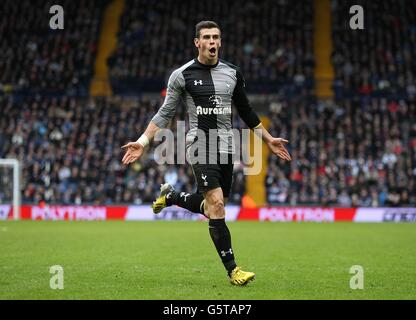 Football - Barclays Premier League - West Bromwich Albion / Tottenham Hotspur - The Hawthorns.Gareth Bale de Tottenham Hotspur célèbre le premier but du match de son côté Banque D'Images