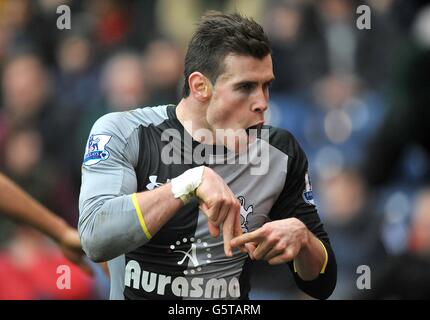 Football - Barclays Premier League - West Bromwich Albion / Tottenham Hotspur - The Hawthorns. Gareth Bale de Tottenham Hotspur célèbre Banque D'Images