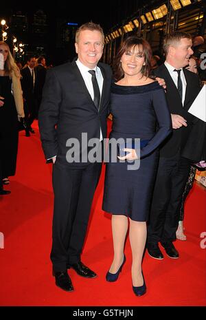 Aled Jones et Lorraine Kelly arrivent pour les National Television Awards 2013 à l'O2 Arena de Londres. Banque D'Images