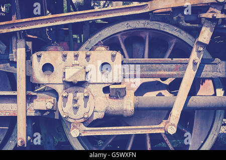 Tons Vintage old rusty roue de locomotive à vapeur. Banque D'Images