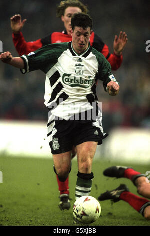 Football - FA Carling Premiership - Nottingham Forest / Liverpool - City Ground. Robbie Fowler, Liverpool. Banque D'Images