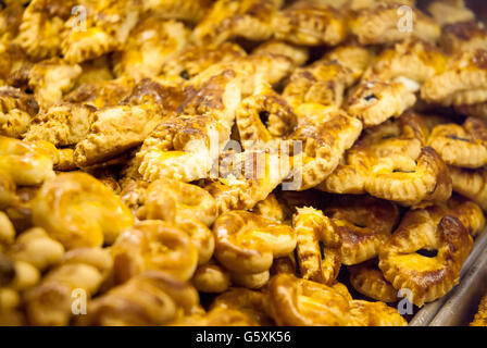 Close up d'un tas de cookies pretzels Banque D'Images