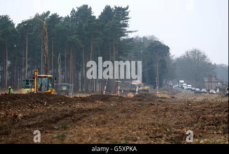 134 millions, le projet soutenu par le gouvernement permettra un élargissement de 5.5 milles le long de l'actuel A11 ainsi qu'un contournement de 3.6 milles du village d'Elveden à Norfolk. Banque D'Images