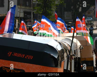 Campagne électorale de Raj Thackrey parti du Maharashtra en Inde Navanirman Sena Banque D'Images