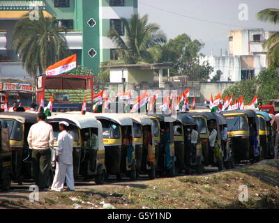 Campagne électorale de Raj Thackrey parti du Maharashtra en Inde Navanirman Sena Banque D'Images