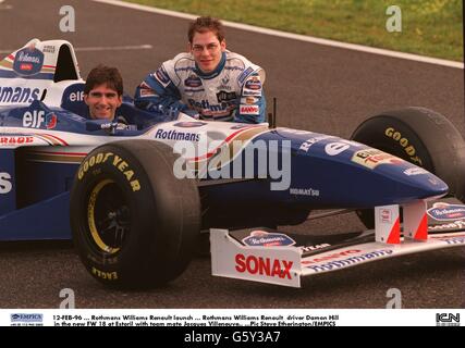 12-FEB-96, Rothmans Williams Renault lancement, le pilote de Rothmans Williams Renault Damon Hill dans le nouveau FW 18 à Estoril avec le coéquipier Jacques Villeneuve Banque D'Images