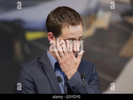 Brendan Cox, veuf de Jo Cox aborde le rassemblement à Trafalgar Square, le centre de Londres pour célébrer ce qui aurait été le 42e anniversaire de la tragique MP . Banque D'Images